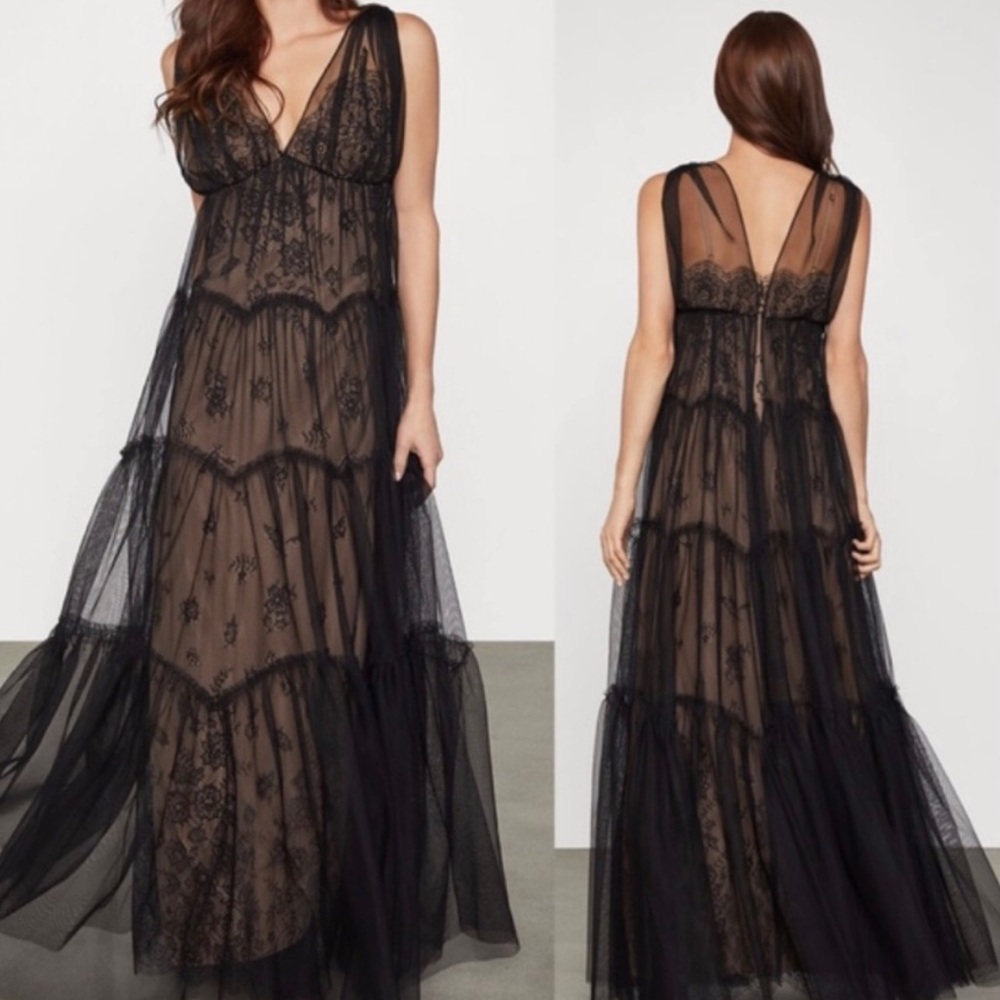 BCBGMAXAZRIA
Lace Tulle Gown